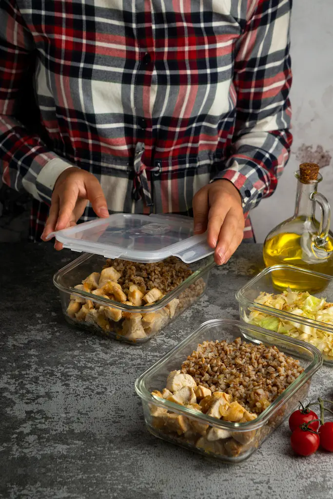 ترفندهای طلایی برای نگهداری طولانی‌تر مواد غذایی در خانه