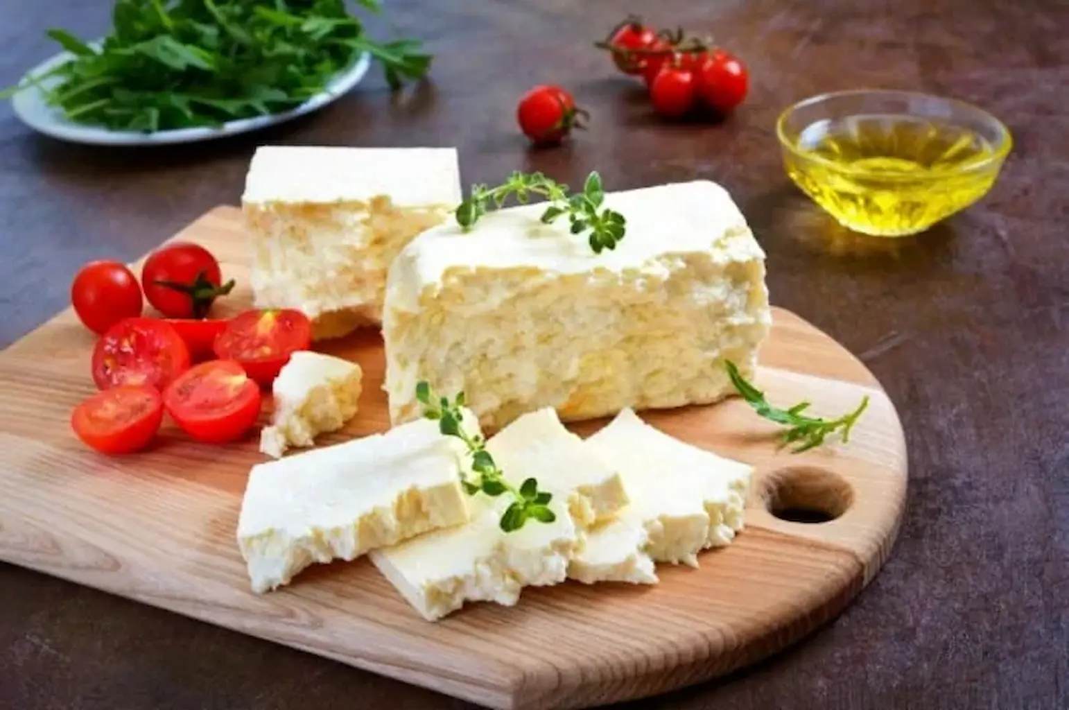 چگونه از خشک شدن پنیر جلوگیری کنیم؟ 3 چگونه از خشک شدن پنیر جلوگیری کنیم؟