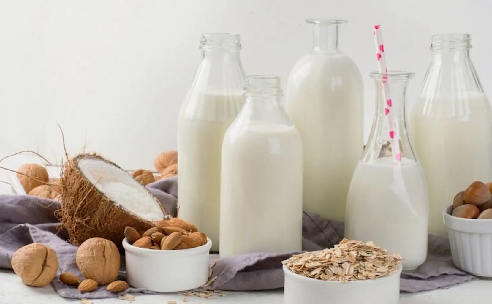 تفاوت انواع شیر کم‌ چرب، پر چرب و بدون لاکتوز