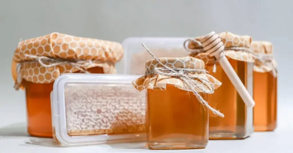 روش نگهداری صحیح عسل طبیعی