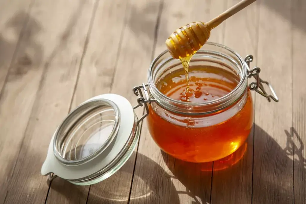روش نگهداری صحیح عسل طبیعی 4 روش نگهداری صحیح عسل طبیعی